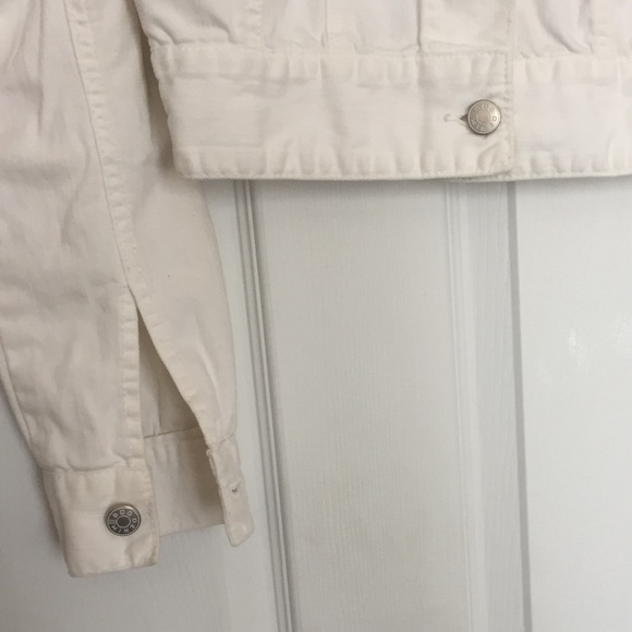 BDG/ Urban Outfitters white denim jacket - Picture 4 of 7